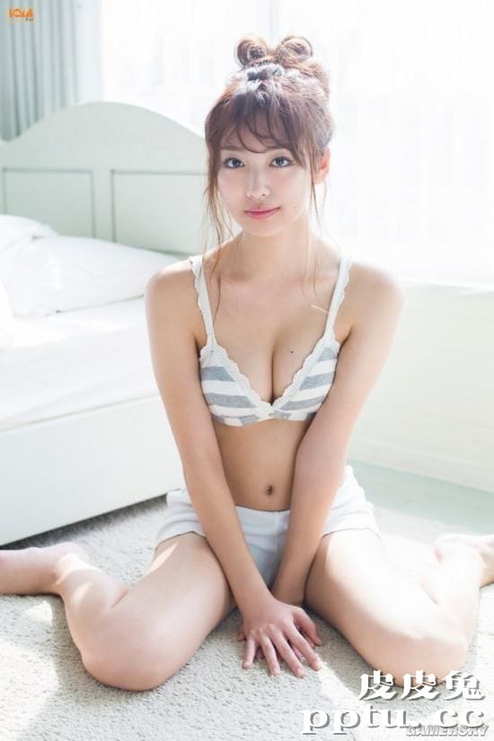 清新的妩媚风！现役音乐系女大学生三浦海写真