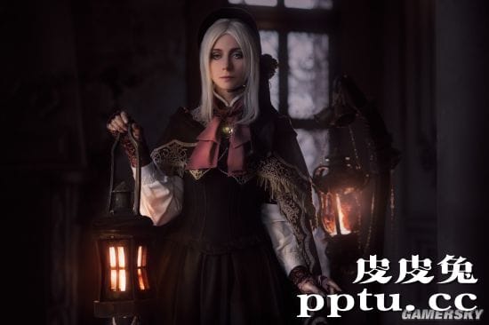 《黑魂》《血源》联动COS 老猎人看上了防火女？