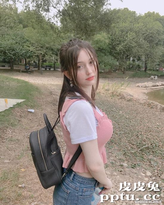 小身材蕴含大能量 19岁土耳其高颜值网红少女