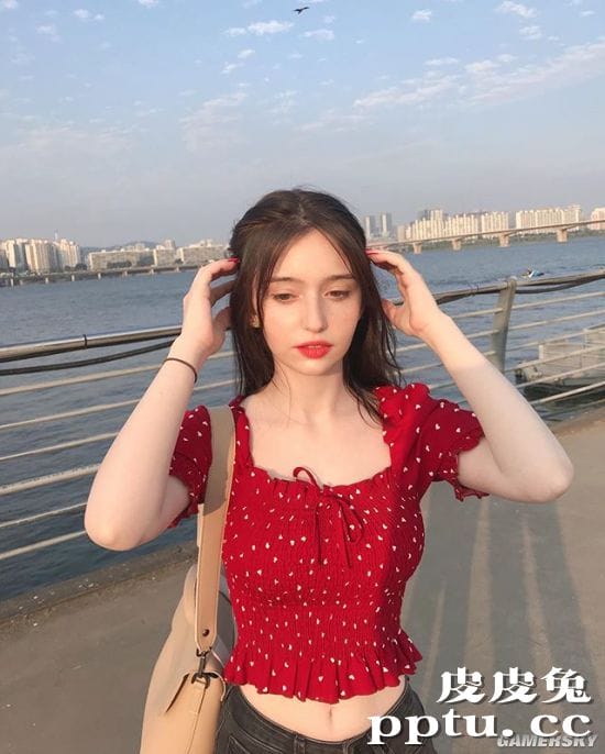 小身材蕴含大能量 19岁土耳其高颜值网红少女