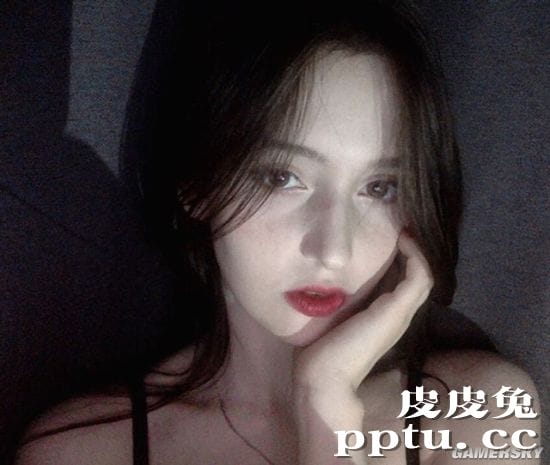 小身材蕴含大能量 19岁土耳其高颜值网红少女