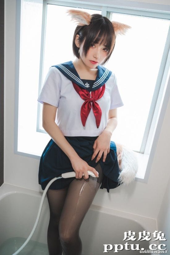 黑丝画师专属节日 推特正妹纷纷晒出黑丝裤袜美照