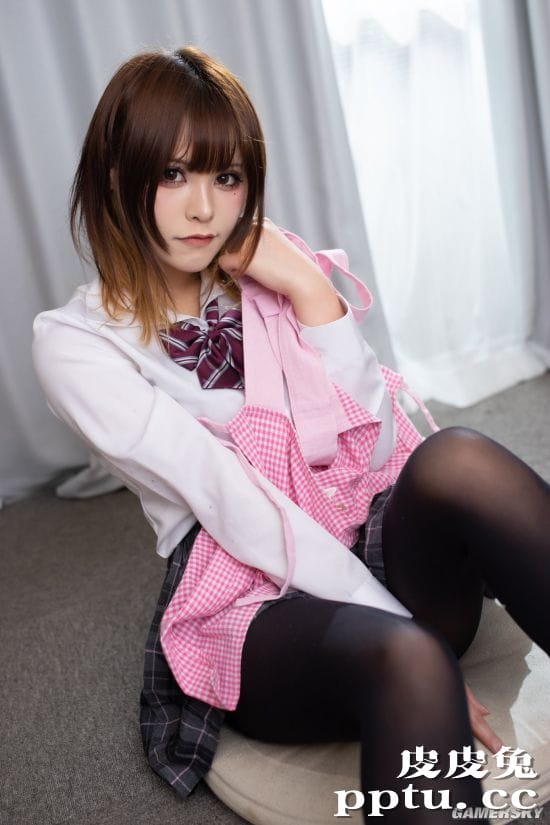 黑丝画师专属节日 推特正妹纷纷晒出黑丝裤袜美照