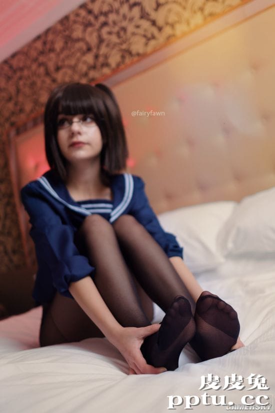 黑丝画师专属节日 推特正妹纷纷晒出黑丝裤袜美照