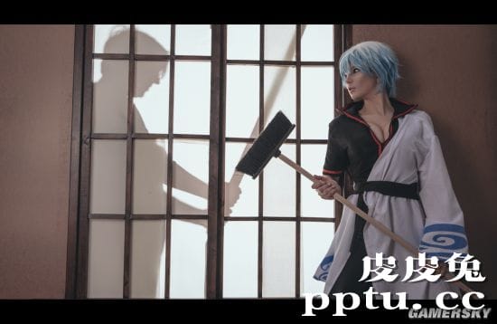 俄妹COS《银魂》性转坂田银时 身材过分神还原-皮皮兔动漫