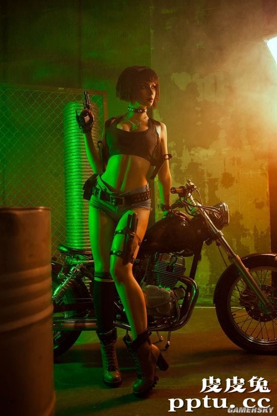 俄妹COS《银魂》性转坂田银时 身材过分神还原