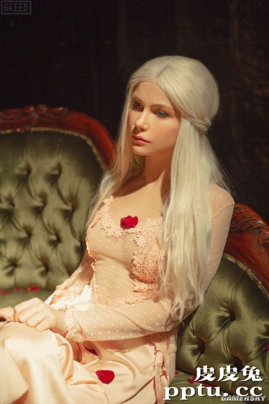 俄妹COS《银魂》性转坂田银时 身材过分神还原