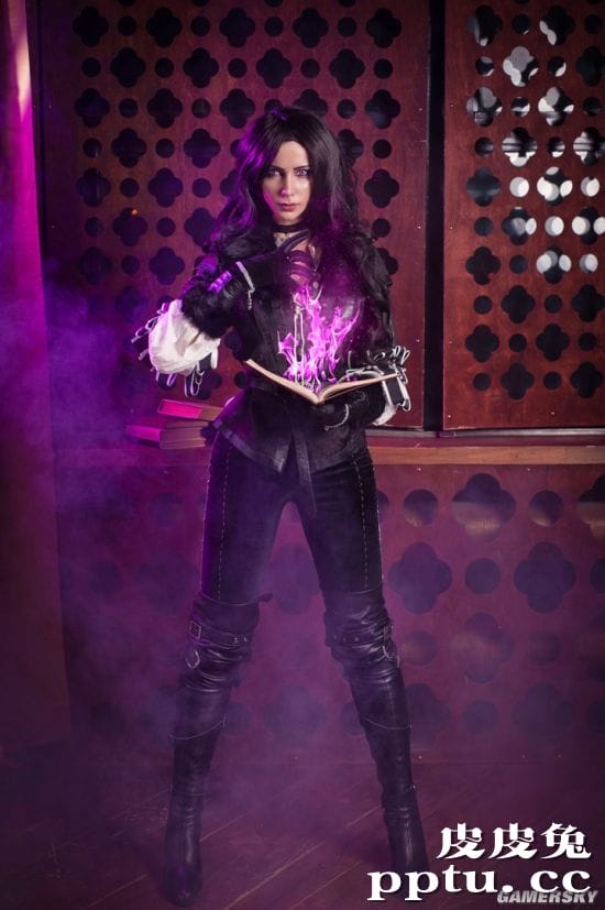 俄妹COS《银魂》性转坂田银时 身材过分神还原