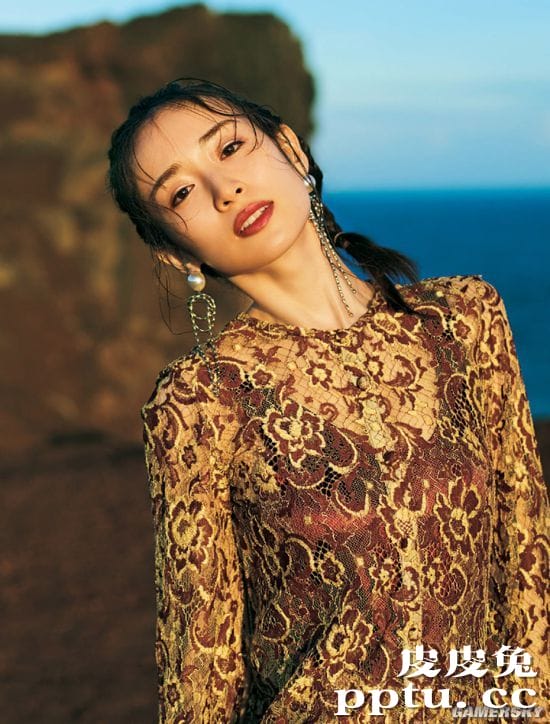 真人版娜美泉里香推出第二部写真 犯规版身材要溢出来了