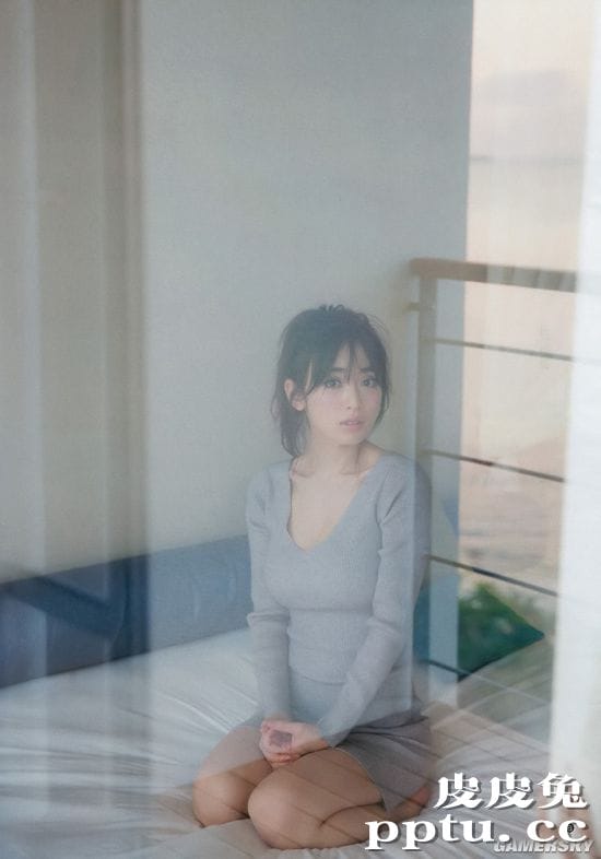 真人版娜美泉里香推出第二部写真 犯规版身材要溢出来了