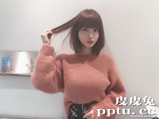 衣服快包不住的好身材 写真女星岸明日香