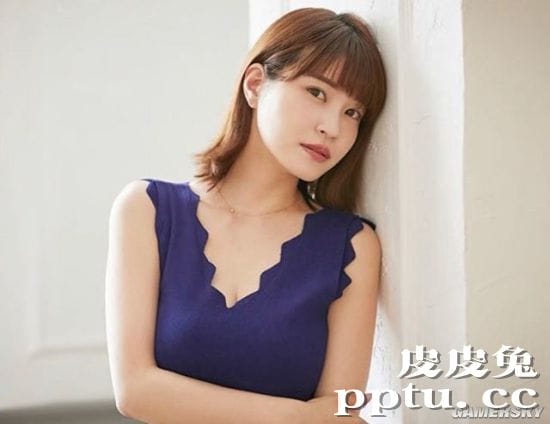 衣服快包不住的好身材 写真女星岸明日香