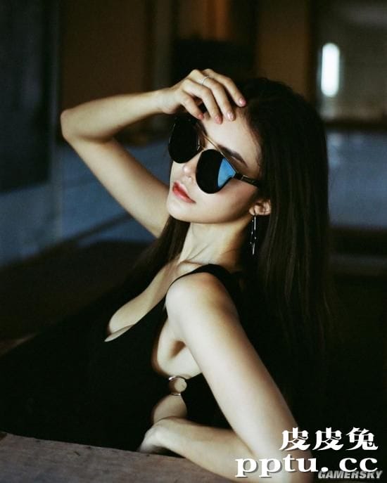 要啥有啥肉香四溢！泰国白皙嫩妹Orathai Chadum