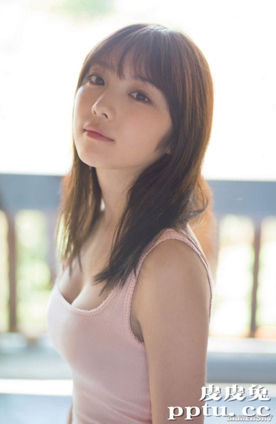 清纯与性感的微妙平衡 席卷写真界的乃木坂王牌