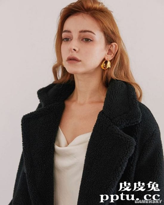 纤弱身材其实很有料 乌克兰可甜可盐的仙气小姐姐