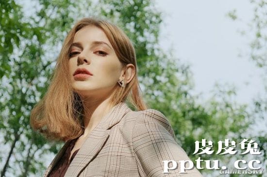 纤弱身材其实很有料 乌克兰可甜可盐的仙气小姐姐