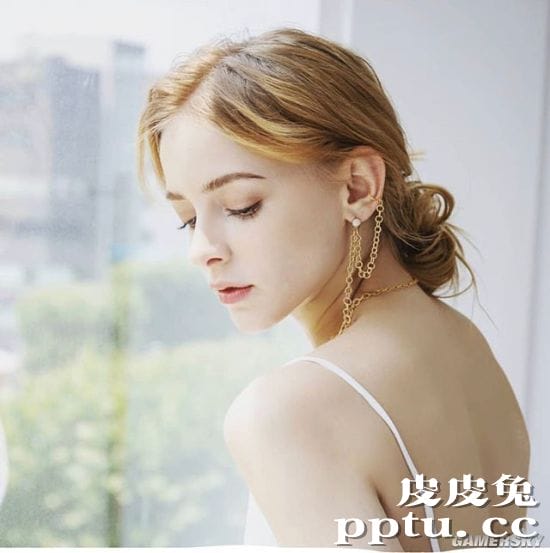 纤弱身材其实很有料 乌克兰可甜可盐的仙气小姐姐