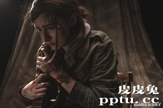 俄妹COS《最后生还者2》艾莉 绝望末世下的坚强少女