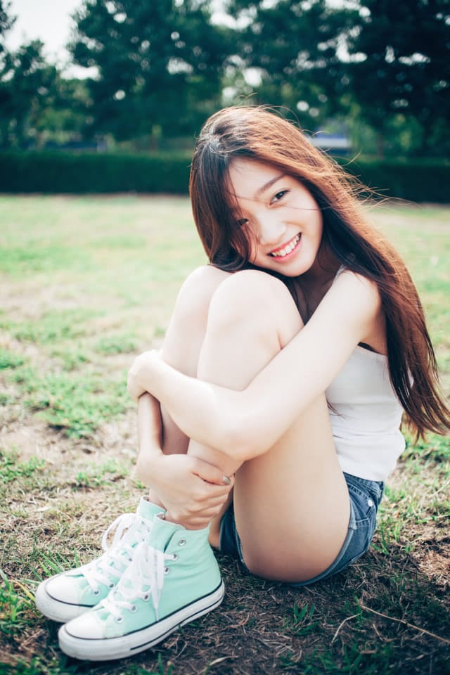 甜美清纯小清新校园美女高清壁纸-皮皮兔动漫