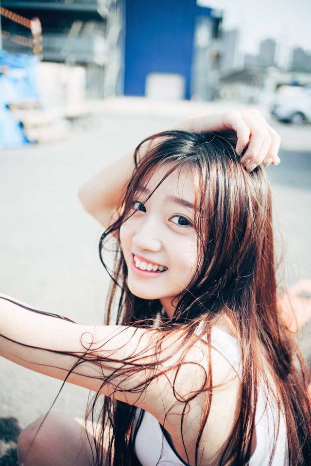 甜美清纯小清新校园美女高清壁纸