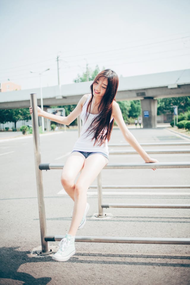 甜美清纯小清新校园美女高清壁纸