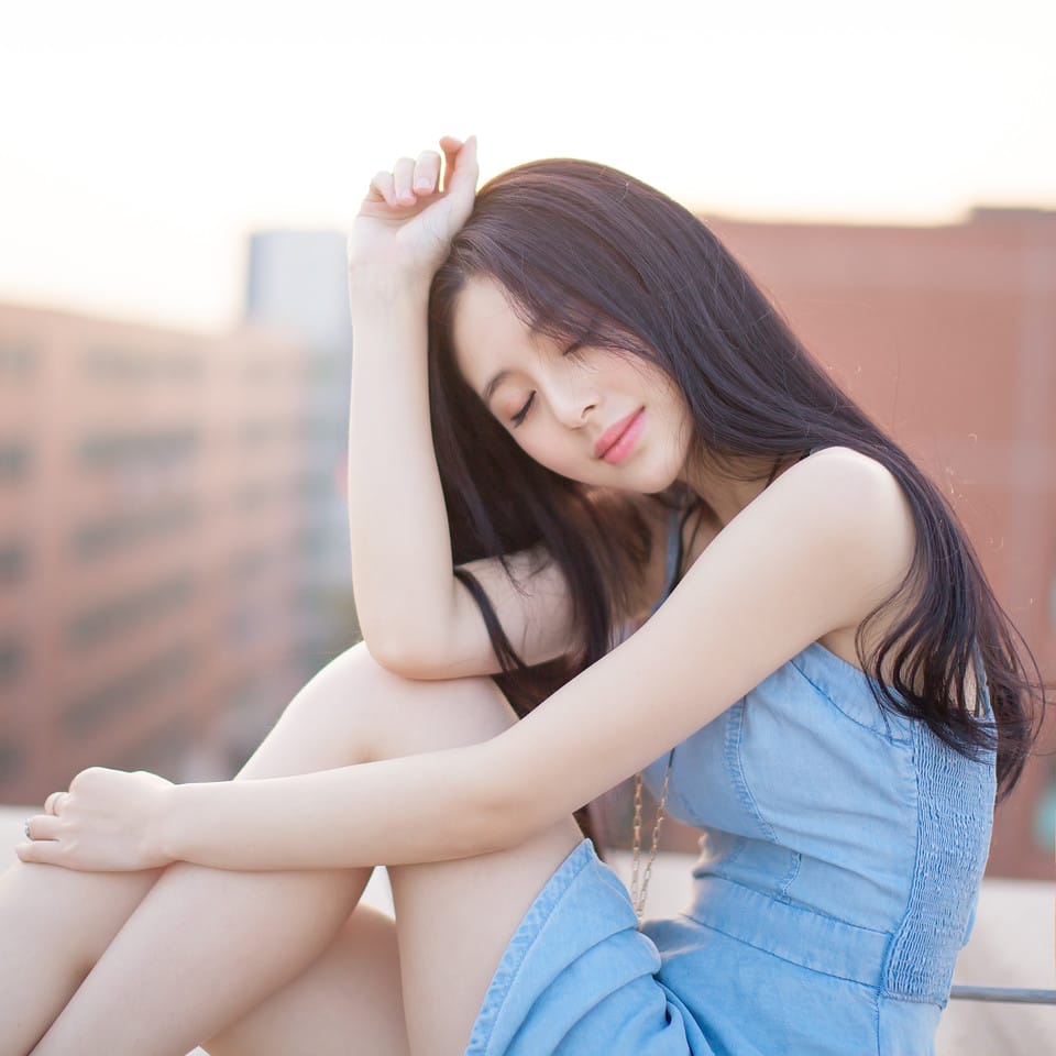 清纯唯美小清新校园天台美女写真