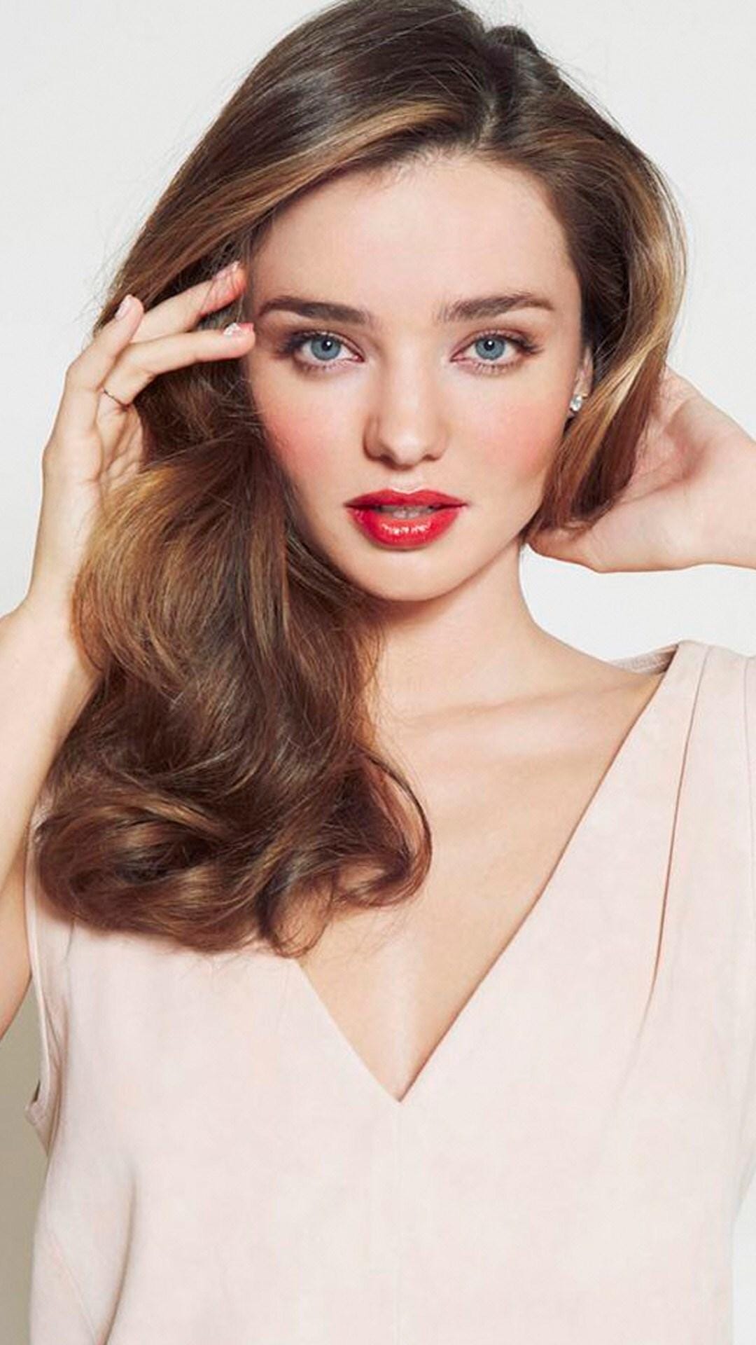 性感优雅超模米兰达可儿壁纸-皮皮兔动漫