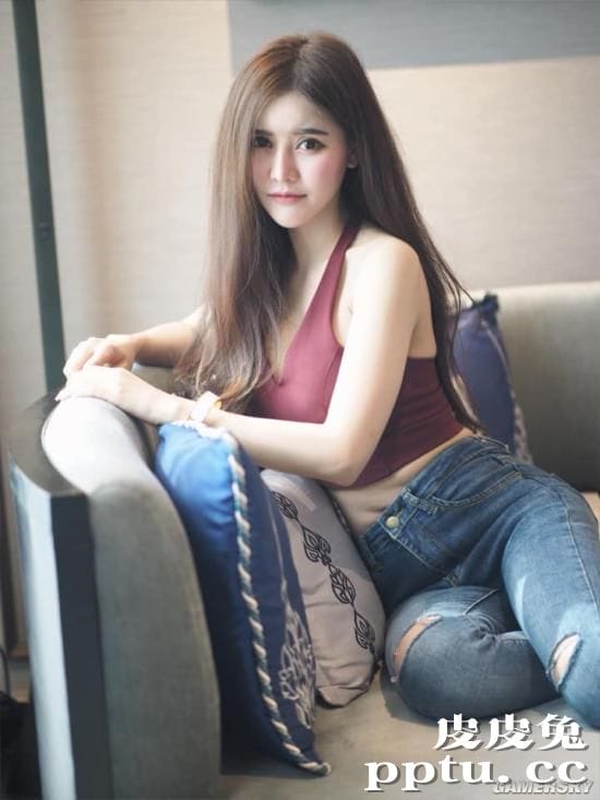 嗅到木瓜的香甜气息 火辣泰妹Blue Jirarat