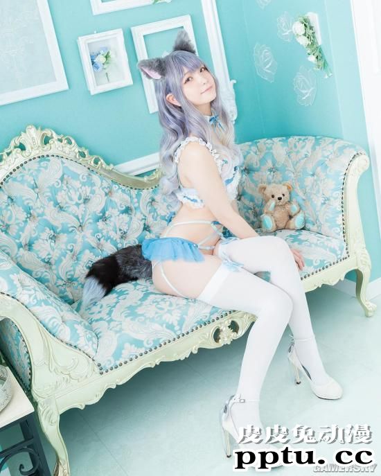 那个泳池里的黑色泳装 2.5次元写真偶像あまつ様