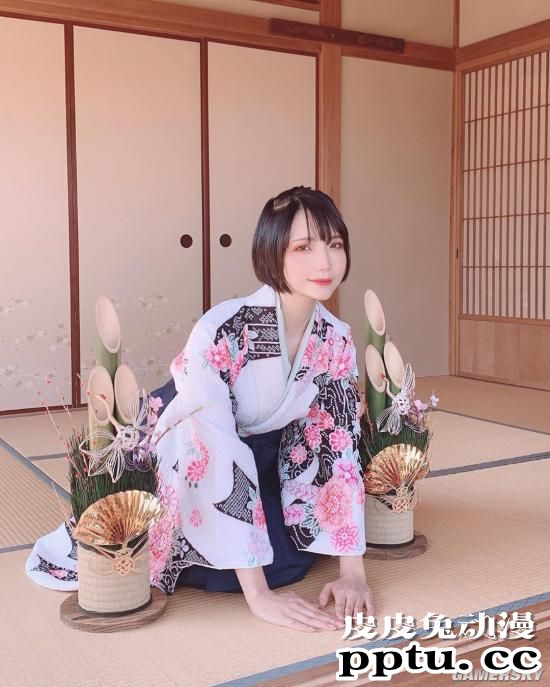 那个泳池里的黑色泳装 2.5次元写真偶像あまつ様