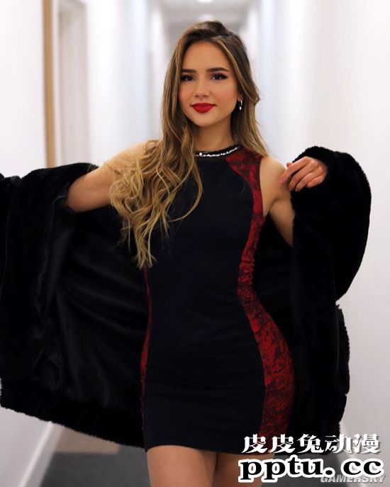 逆天臀围的健身小姐姐 百万粉丝的巴西网红正妹