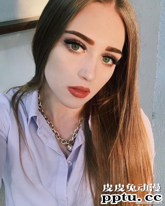俄罗斯金刚芭比Julia Vins 最近好像又强壮了？