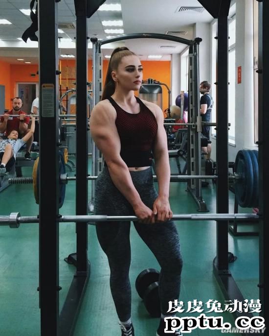 俄罗斯金刚芭比Julia Vins 最近好像又强壮了？