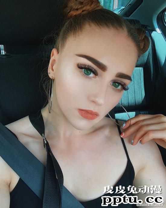 俄罗斯金刚芭比Julia Vins 最近好像又强壮了？