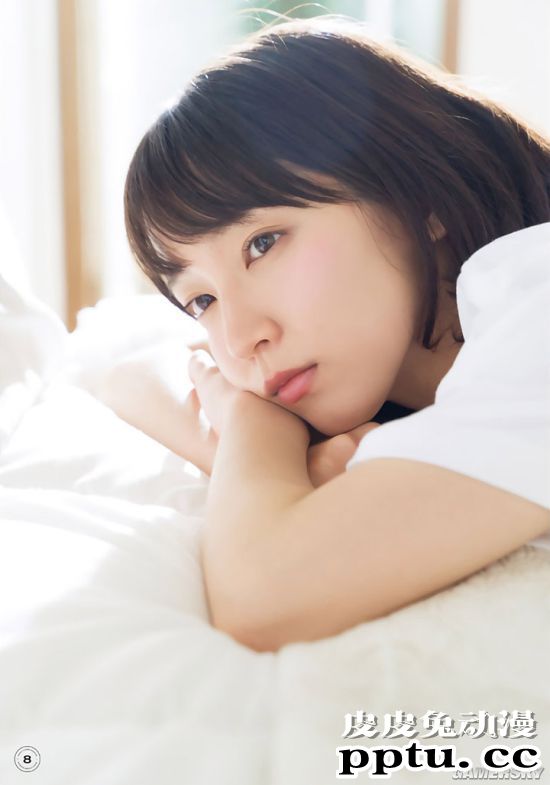 集清纯与性感与一身 雪肌超迷人的吉冈里帆