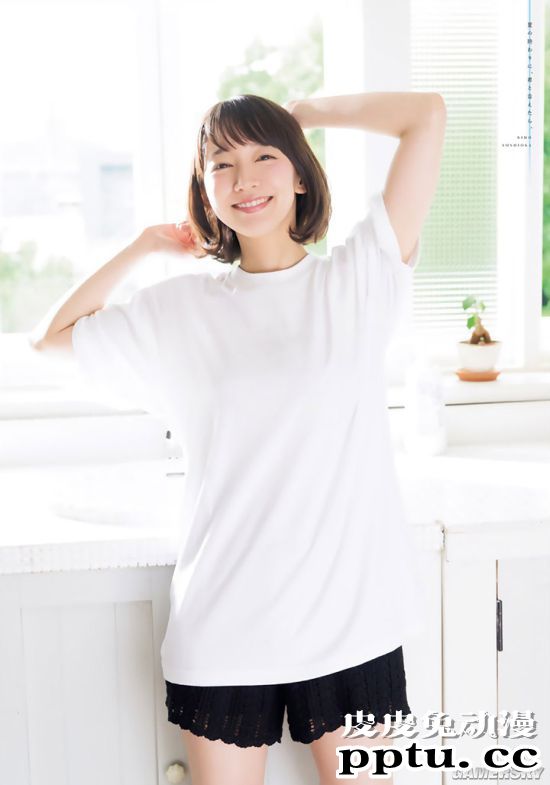 集清纯与性感与一身 雪肌超迷人的吉冈里帆