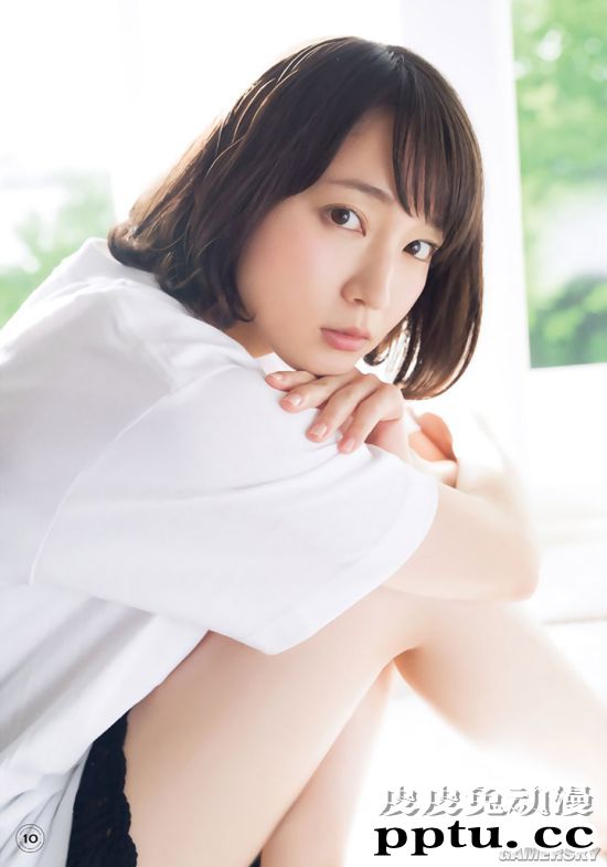 集清纯与性感与一身 雪肌超迷人的吉冈里帆