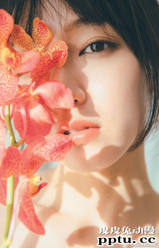 集清纯与性感与一身 雪肌超迷人的吉冈里帆