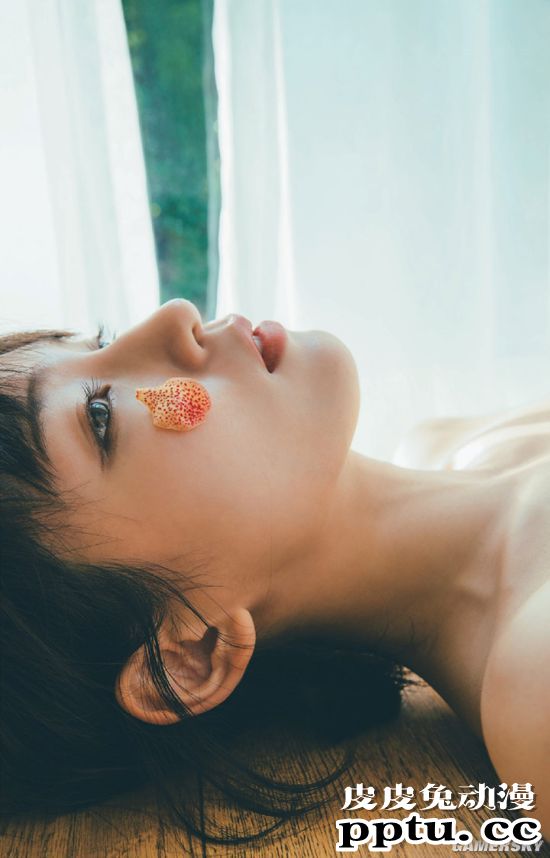 集清纯与性感与一身 雪肌超迷人的吉冈里帆