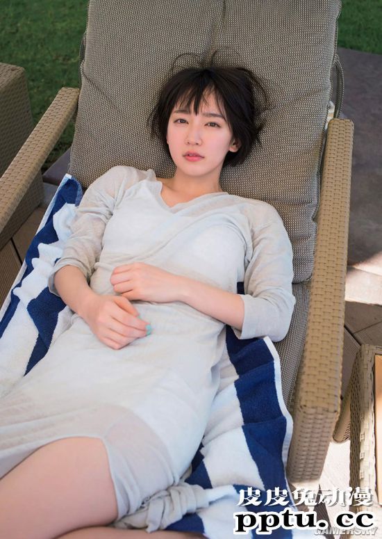 集清纯与性感与一身 雪肌超迷人的吉冈里帆