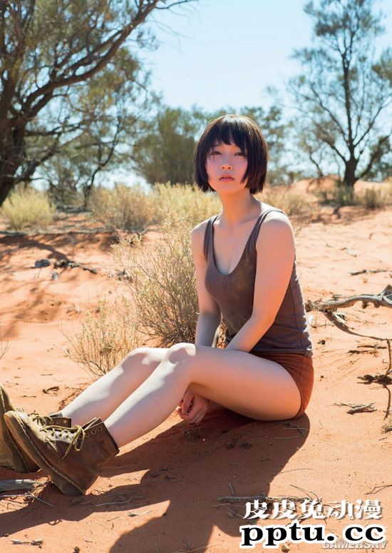 集清纯与性感与一身 雪肌超迷人的吉冈里帆