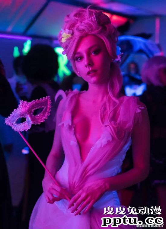 长腿的00后演技派 身材性感的西班牙辣妹