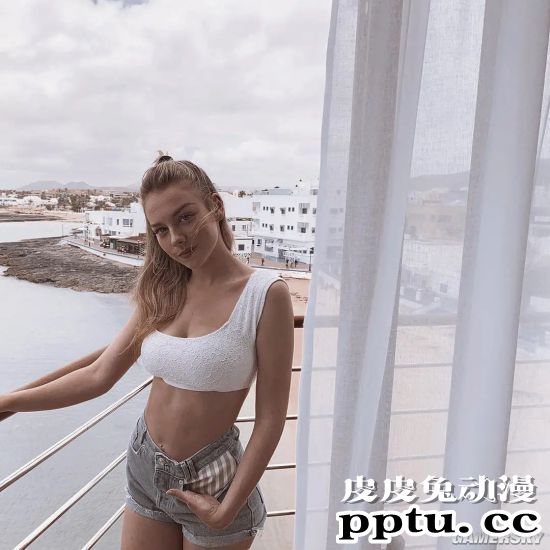 长腿的00后演技派 身材性感的西班牙辣妹