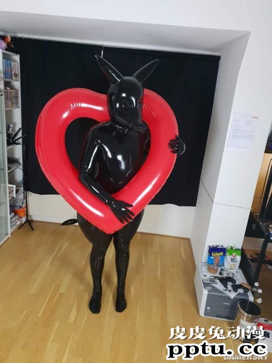 非绅士勿进！日本欢乐加邪恶的“橡胶日”福利