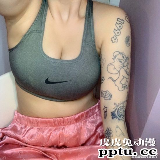 不科学的好身材 日本大学生正妹是个老二次元