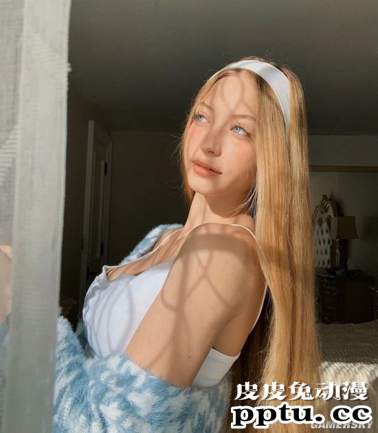 超越年龄的成熟身材 来自俄罗斯的三国混血正妹