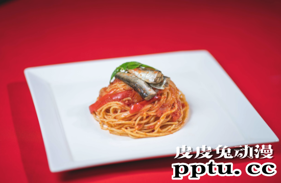 「机动战士高达」最新联动CM夏亚再次代言