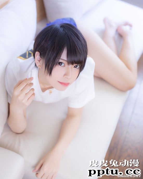 甜美樱花妹与性感小恶魔 岛国清新短发妹COSER