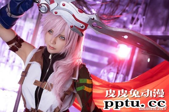 甜美樱花妹与性感小恶魔 岛国清新短发妹COSER