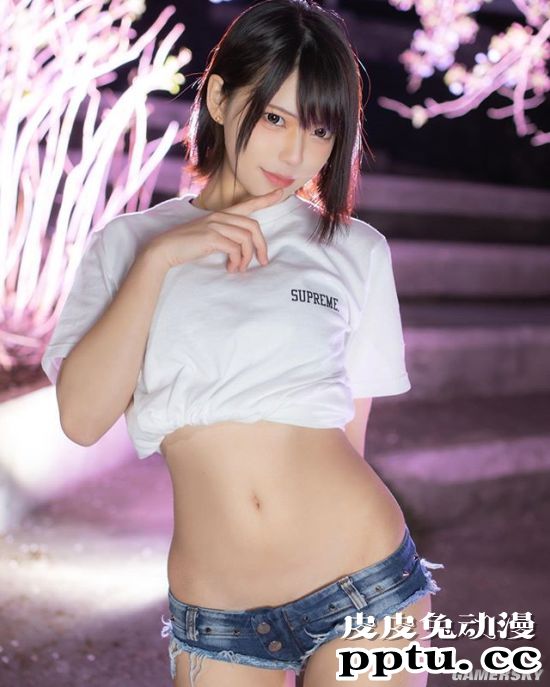 甜美樱花妹与性感小恶魔 岛国清新短发妹COSER